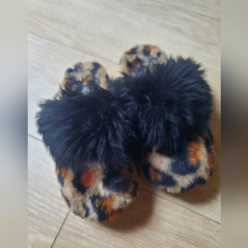 Ugg Leopard Slippers